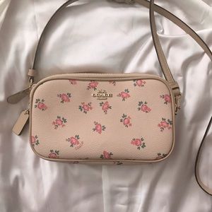 COACH💖 Boxed Crossbody